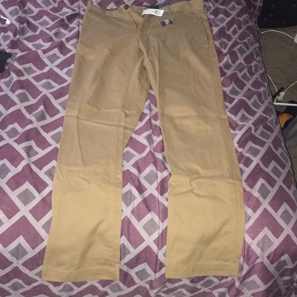 Men's khaki pants